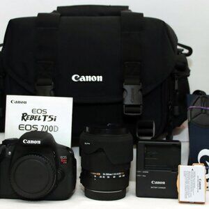 MINT Canon T5i+18-200 Lens, UV,CPL, LP-E8, Charger, USB,Strap, 548 ShutterClicks